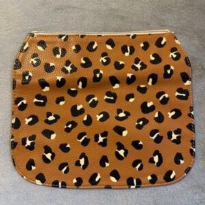 Studio Thirty-One Purse Flap Lovely Leopard Pebble 31 Gifts Mix Match Detachable